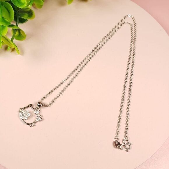 Brand New Rhinestone Hello Kitty Silver Necklace #2 - Picture 4 of 8